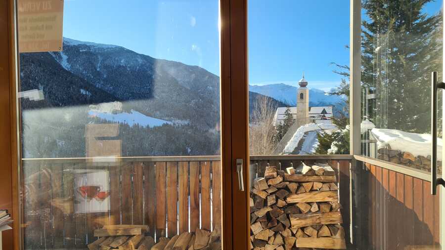 Helle Wohnung mit Terrasse & Garten mit wunderschöner Aussicht in Mat 8